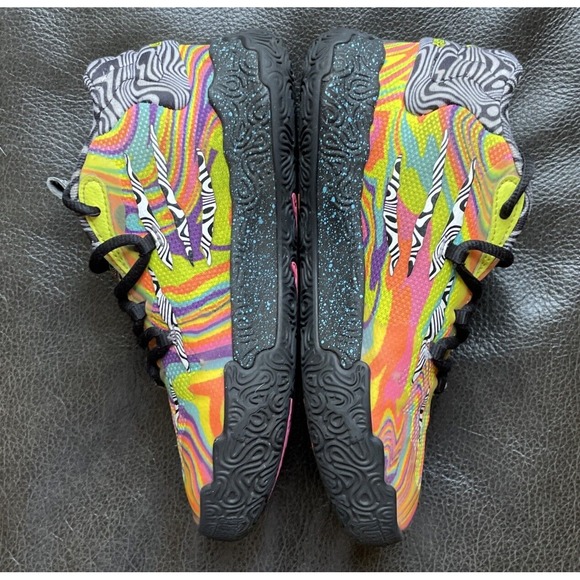 Puma x Lamelo Ball Dexters Laboratory MB.03 Basketball Shoes 395824-01 Size 2.5 - Picture 3 of 8